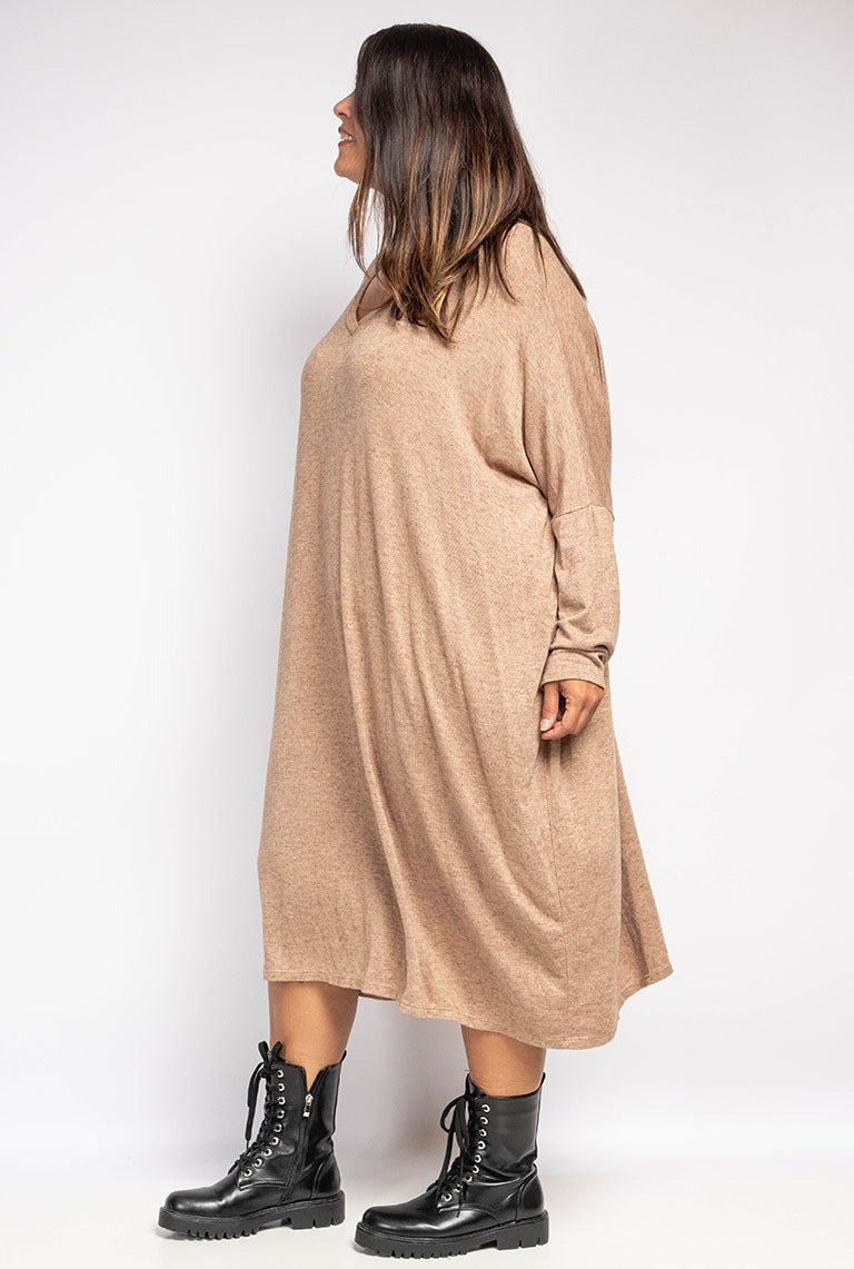 LP V-Neck Sweaterdress Camel