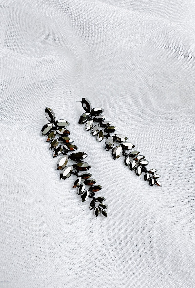 DB Silver Feather