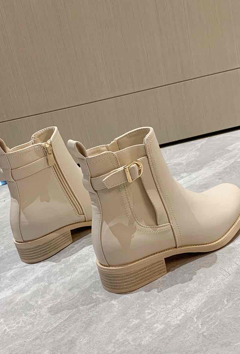 VR Ankle Boots